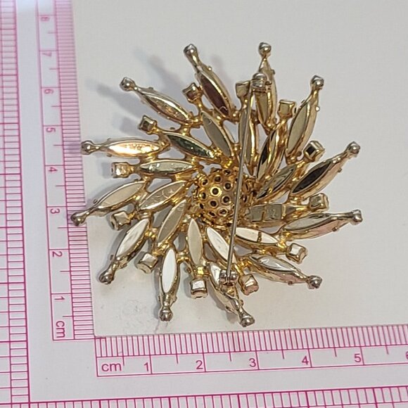 Sherman Aurora Borealis Crystal Pinwheel Brooch - Picture 9 of 10